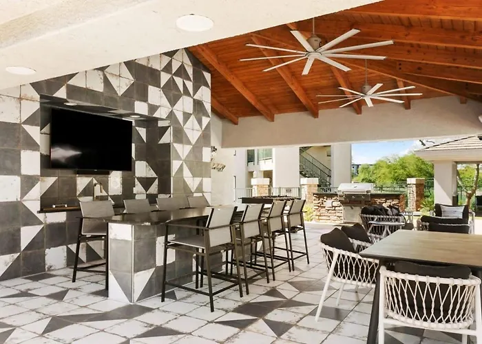 2br Cozysuites At Kierland Commons With Pool #02 Apartment Scottsdale