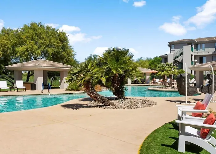 2br Cozysuites At Kierland Commons With Pool #02 * Scottsdale