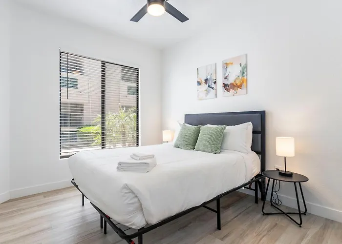 2br Cozysuites At Kierland Commons With Pool #02 Apartment Scottsdale